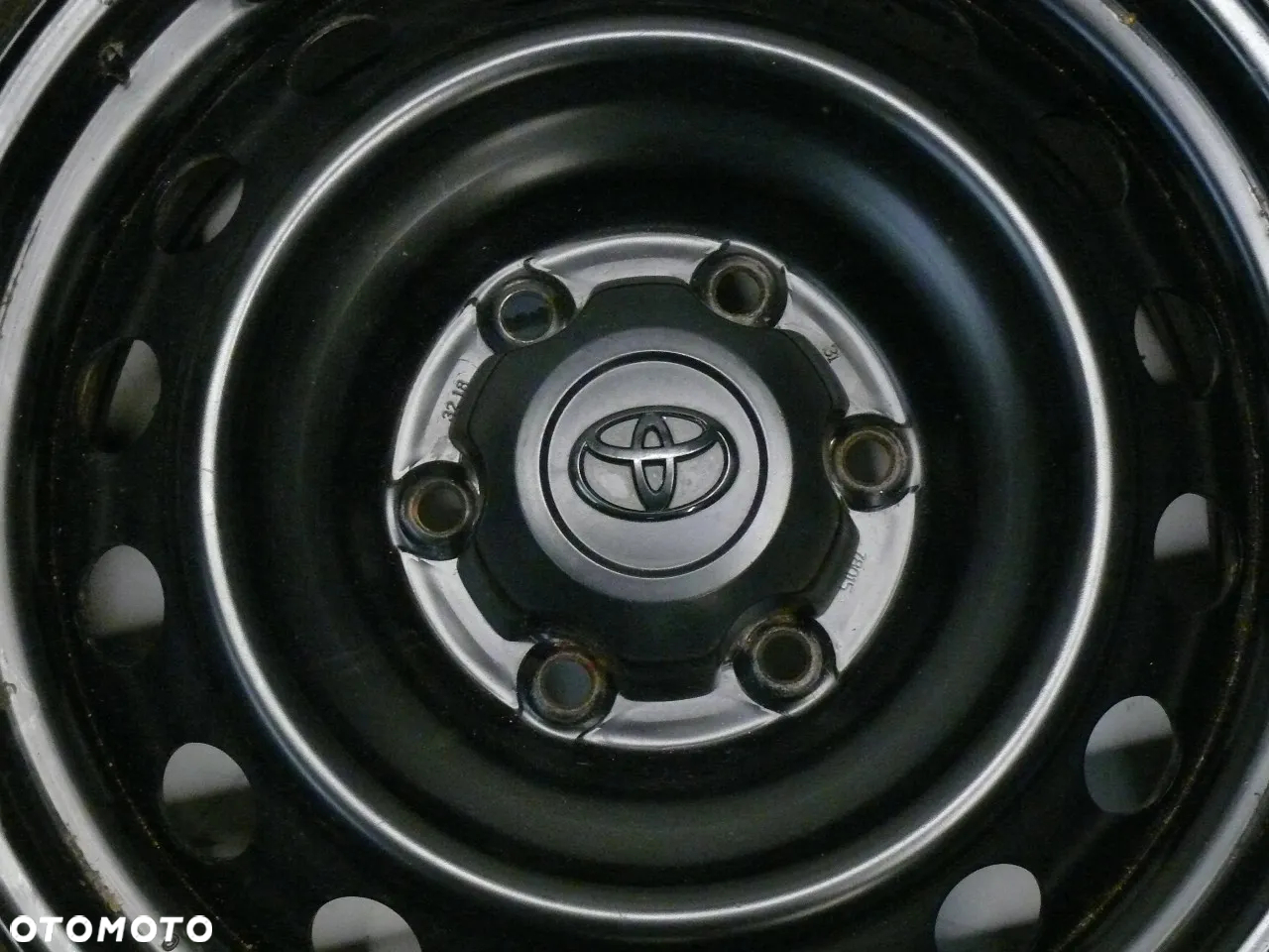 KOŁA FELGI STALOWE 4 SZTUKI  ZIMOWE OPONY TOYOTA HILUX 17" - 4