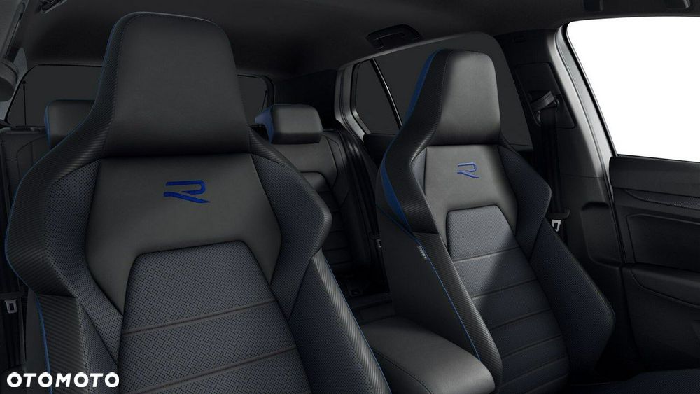 Volkswagen Golf - 11