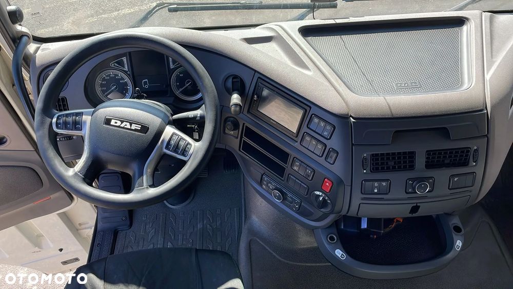 DAF XF 106 - 13