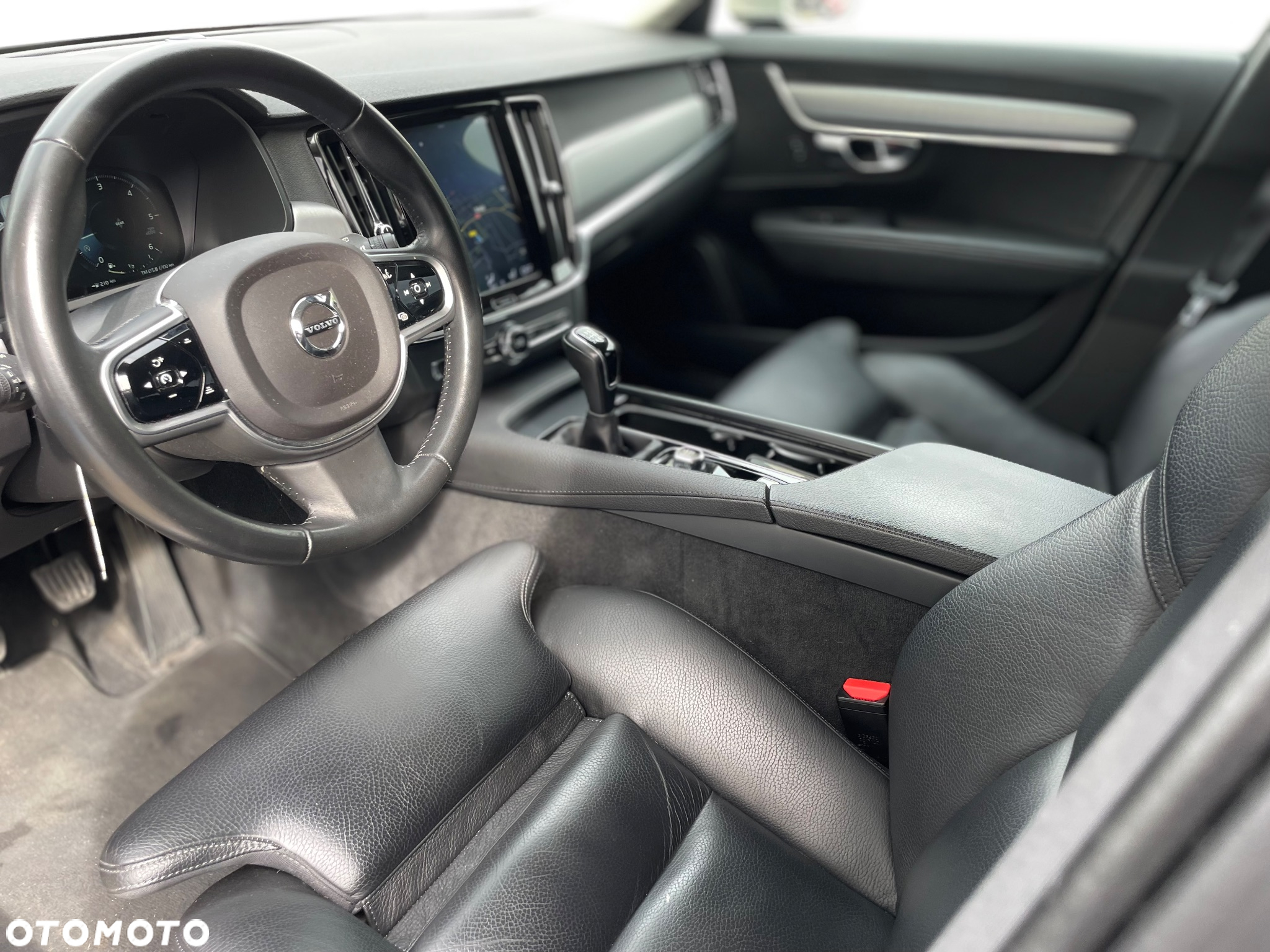 Volvo V90 - 32