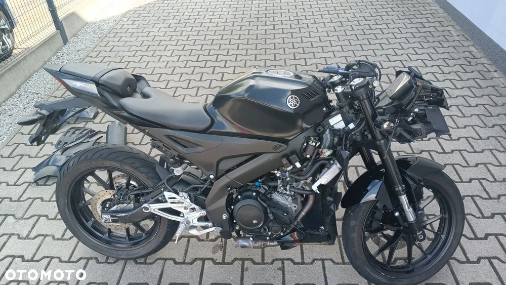 Yamaha YZF - 11