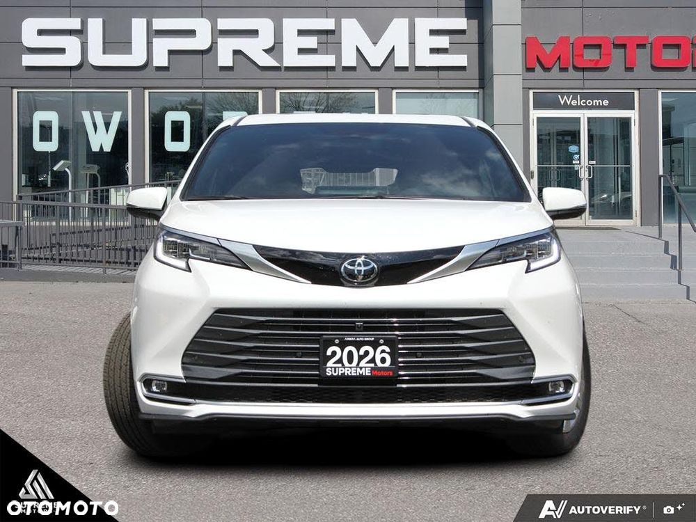 Toyota Sienna - 2
