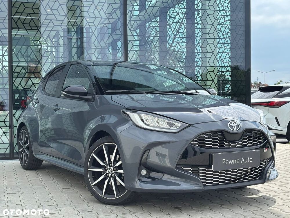 Toyota Yaris Hybrid 1.5 GR Sport - 9