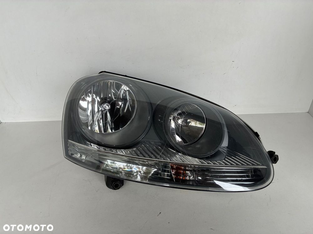 Vw Golf 5 V 1K6941006 LAMPA PRZÓD PRZEDNIA PRAWA  EUROPA - 1