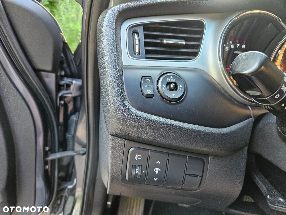 Kia Ceed 1.4 L - 13