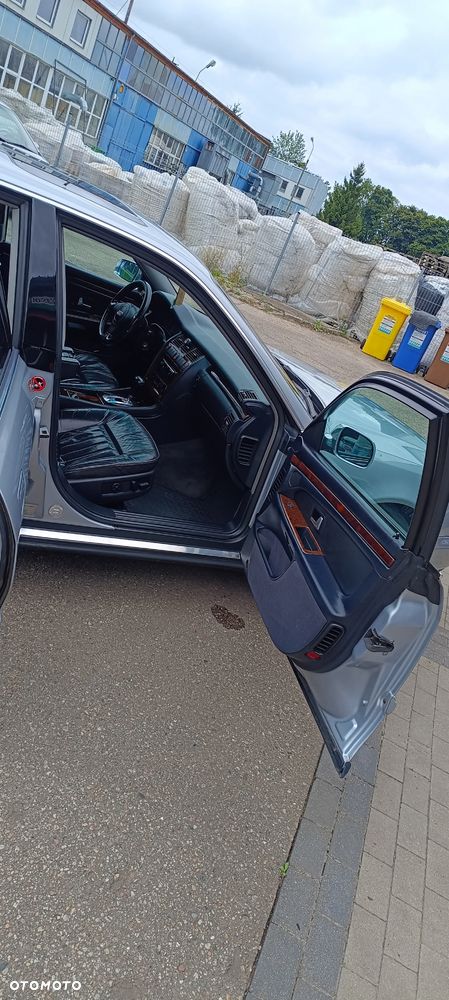 Audi A8 3.7 Quattro Tiptronic - 24