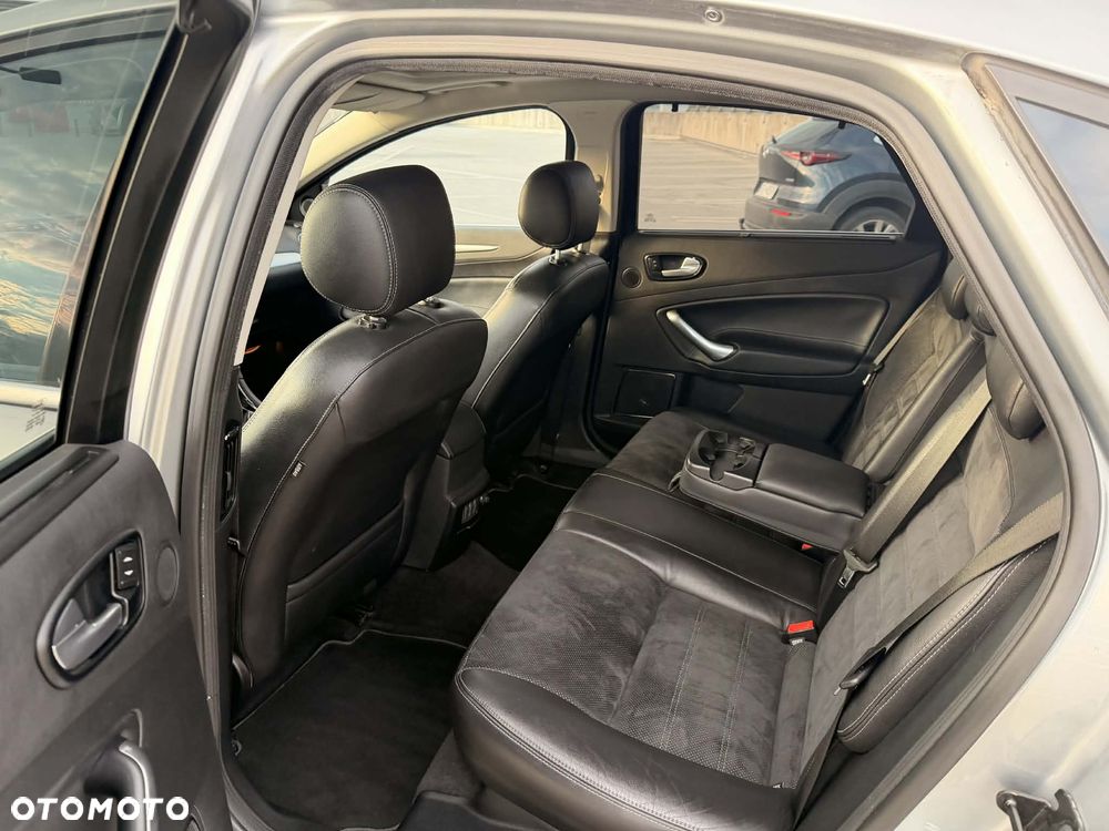 Ford Mondeo 2.5 Titanium S - 13