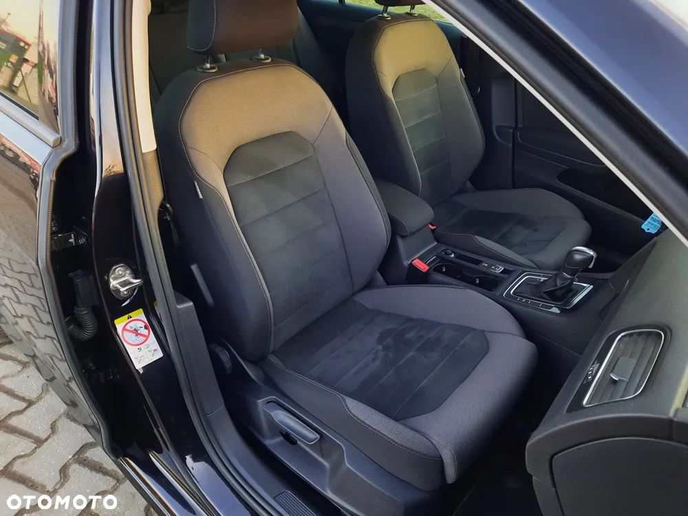 Volkswagen Golf 1.5 TSI BMT Evo Highline DSG - 24