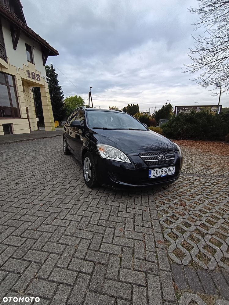 Kia Ceed - 1