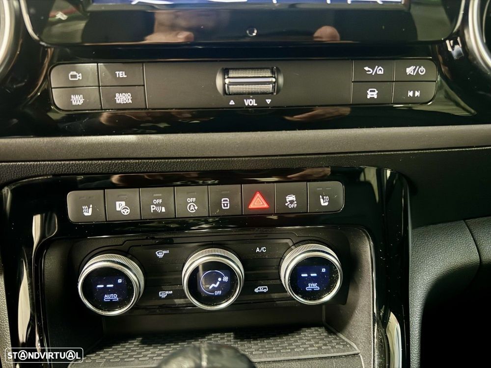 Mercedes-Benz T 180 d - 21