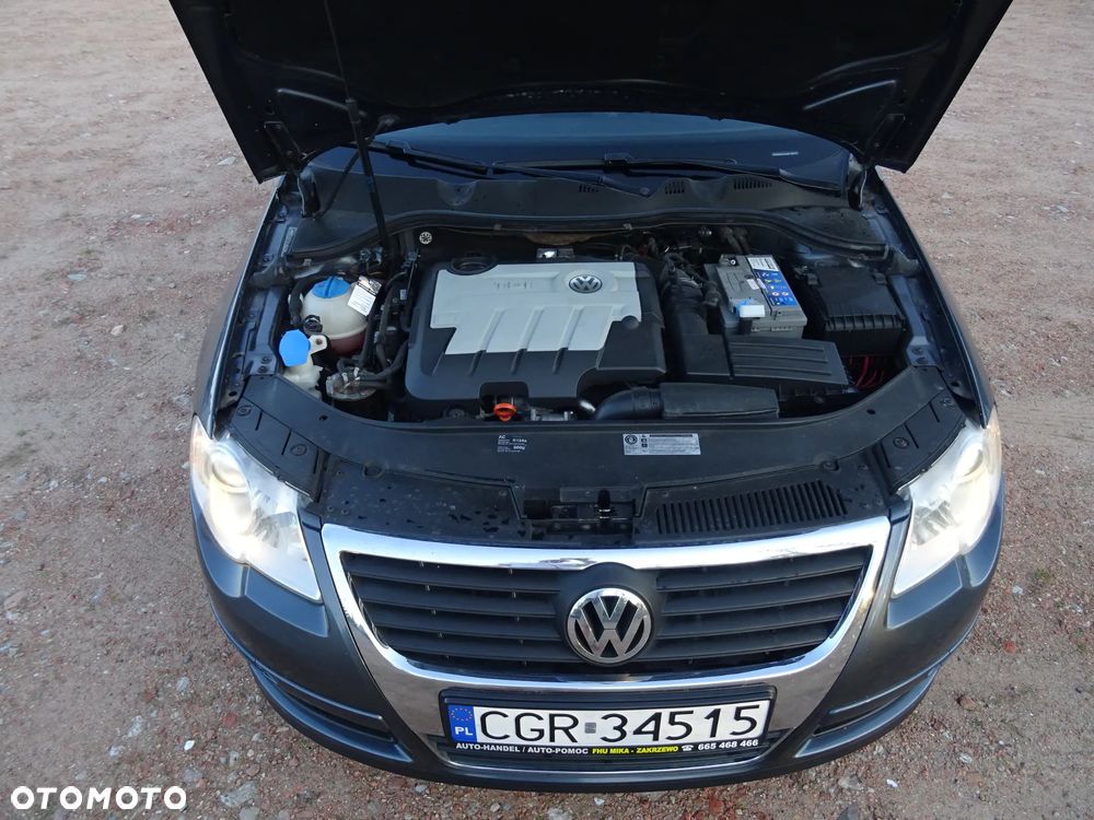 Volkswagen Passat - 14
