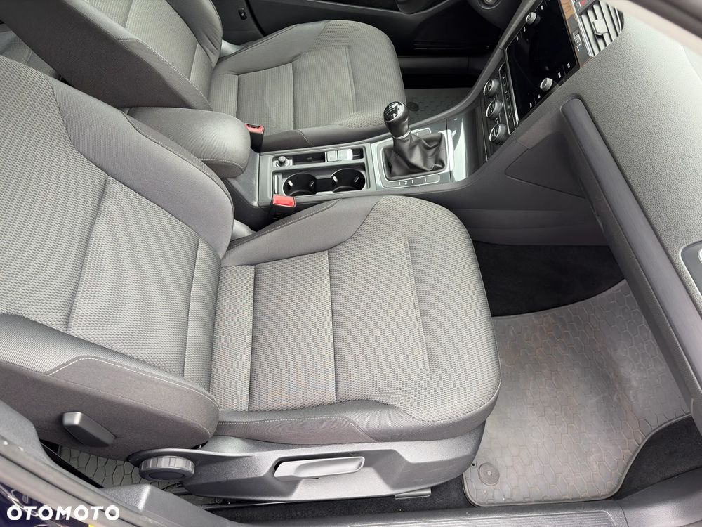 Volkswagen Golf 2.0 TDI BMT Comfortline - 14