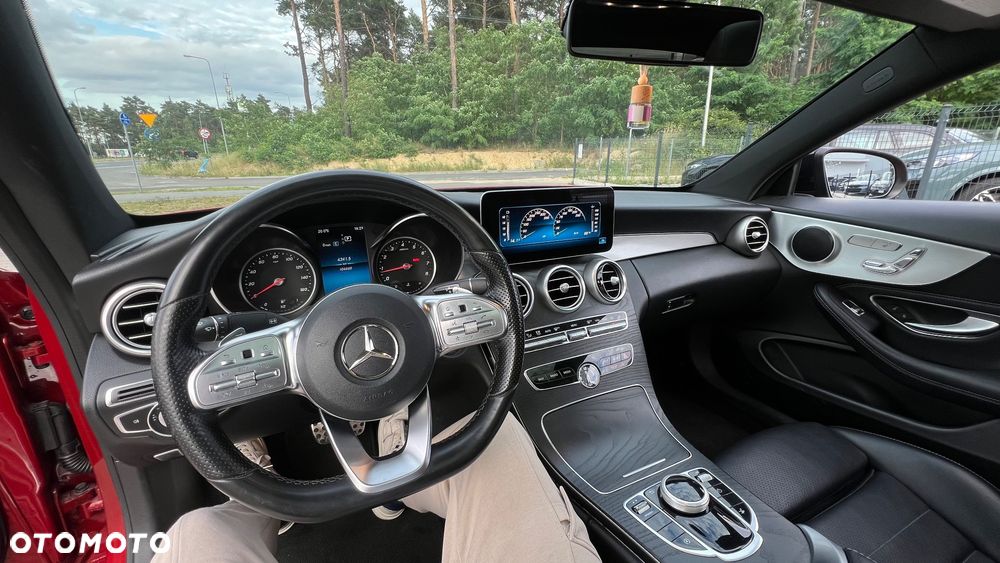 Mercedes-Benz Klasa C 300 9G-TRONIC AMG Line - 29