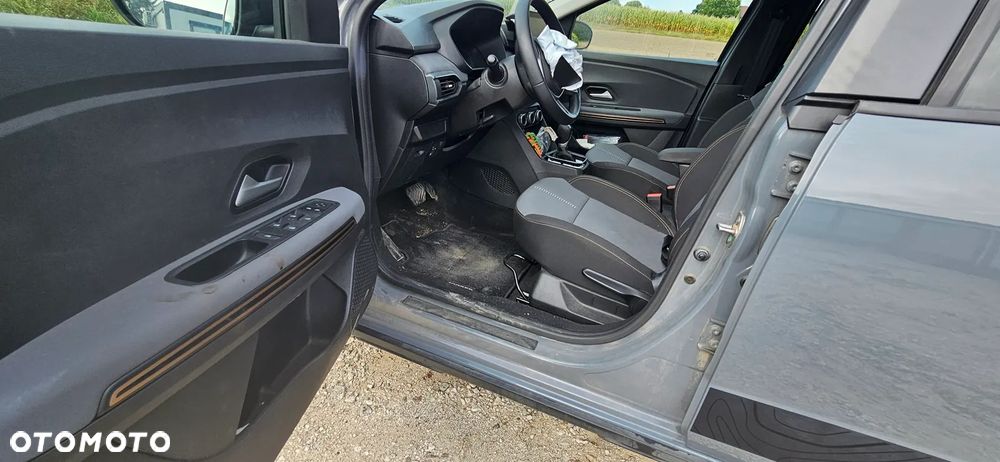 Dacia Jogger 1.6 Full Hybrid 140 Extreme MMT - 9