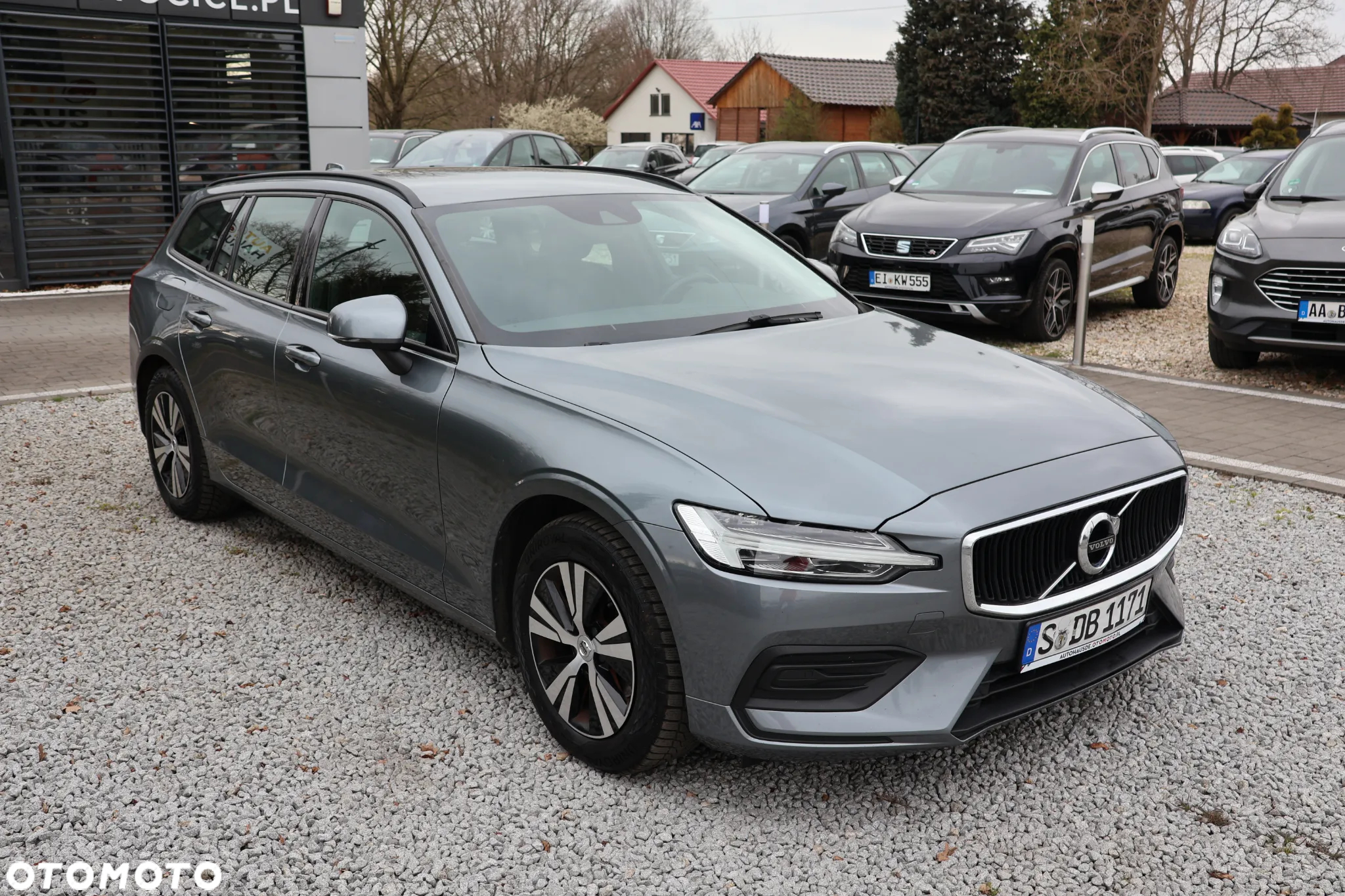 Volvo V60 D3 Momentum Pro - 2