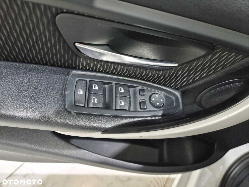 BMW Seria 3 - 30