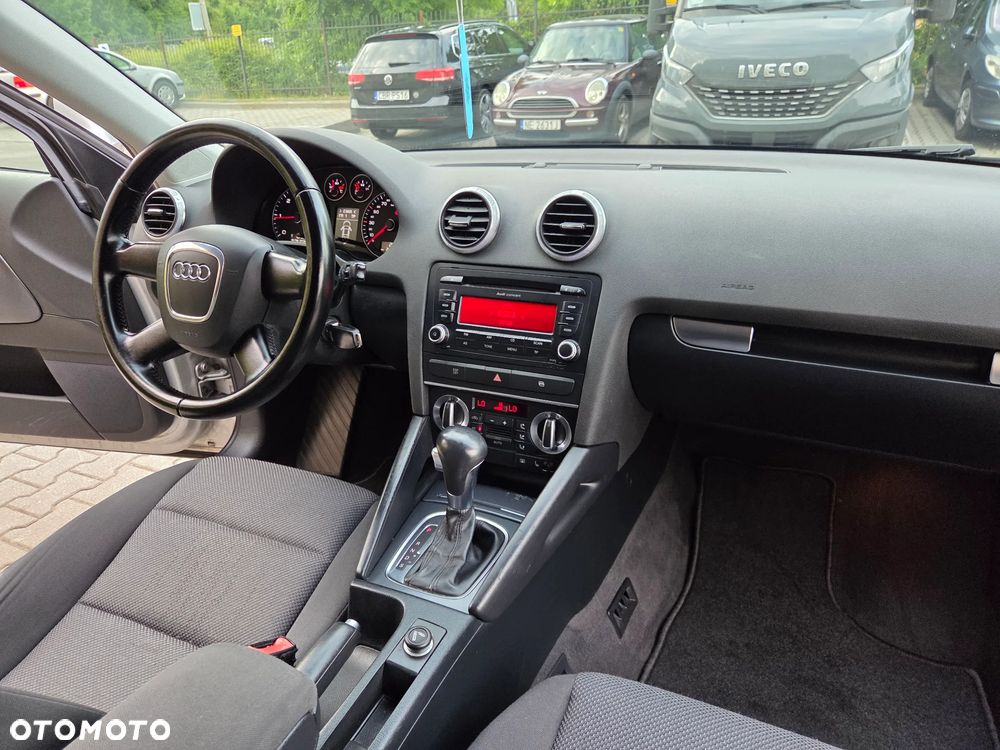 Audi A3 3-drzwiowe 2.0 TDI DPF Ambiente S tronic - 30
