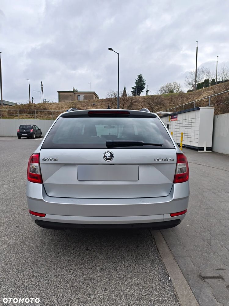 Skoda Octavia 2.0 TDI Drive - 4