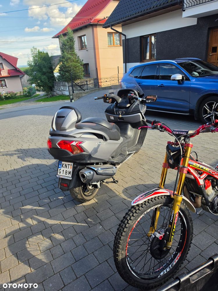 Suzuki Burgman - 3