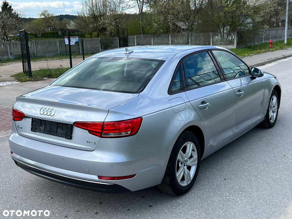 Audi A4 Limousine - 6