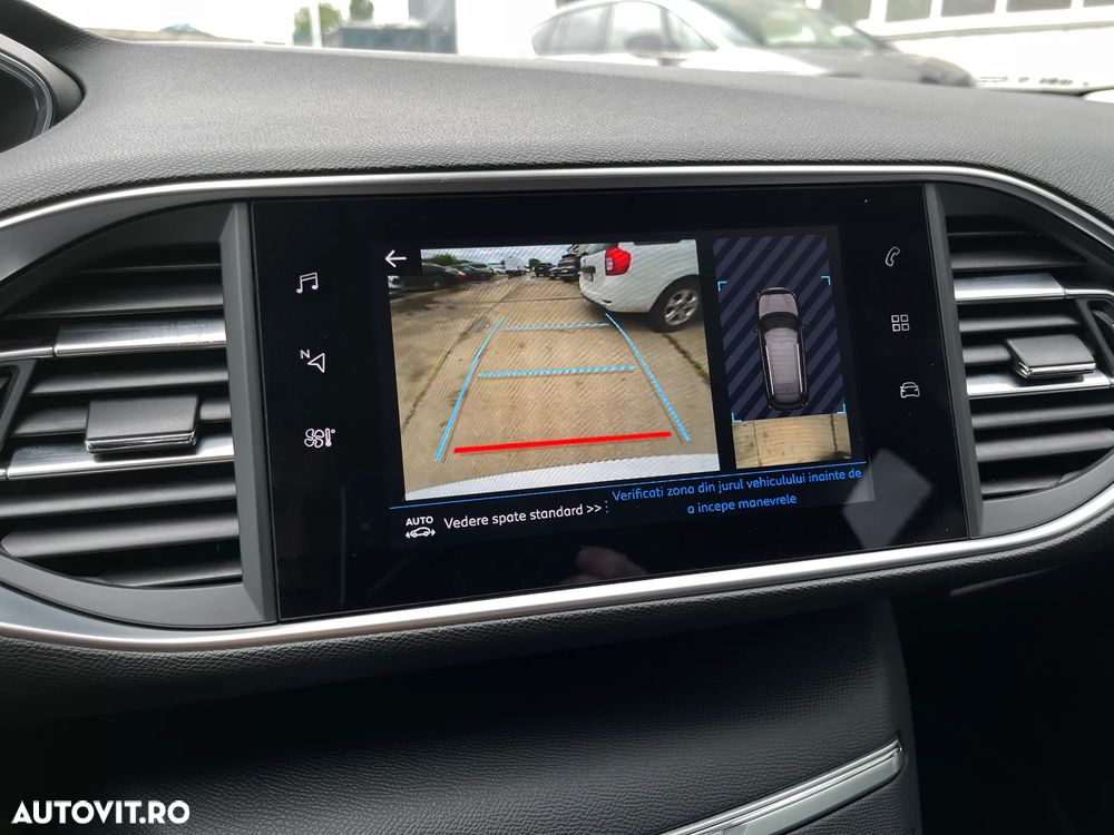 Peugeot 308 1.2 L PureTech Turbo S&S EAT8 Allure Pack - 14