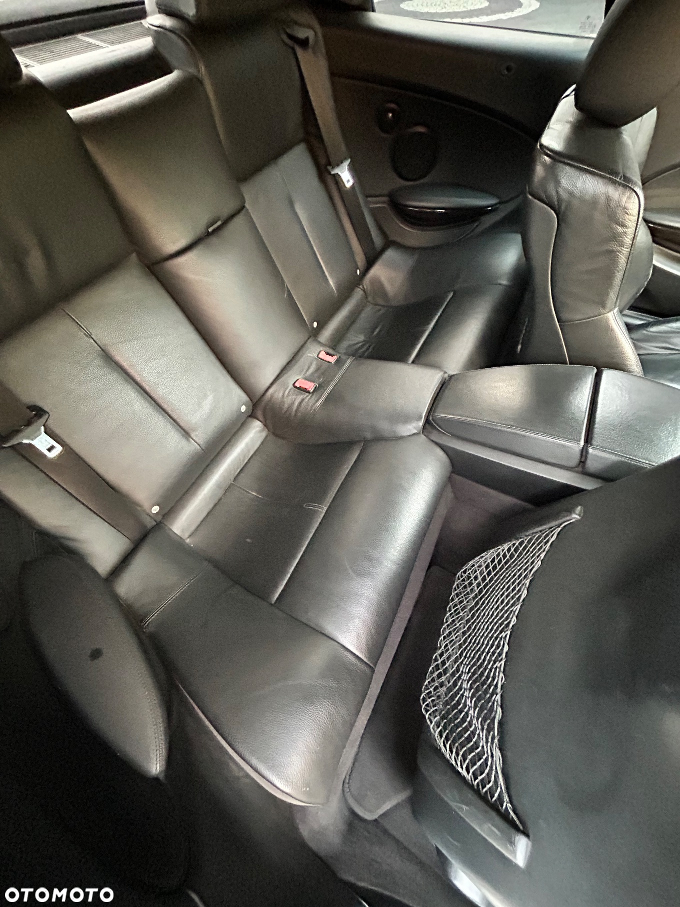 BMW Seria 6 650 i - 8