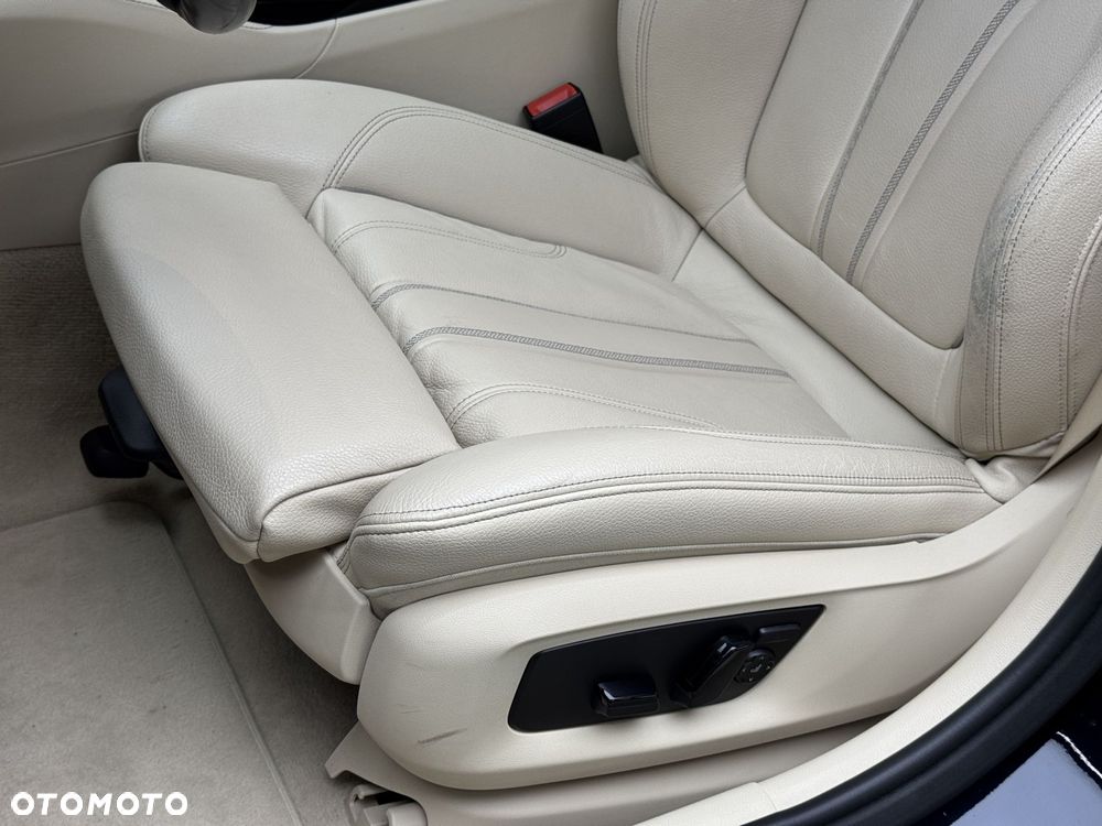BMW Seria 5 530i xDrive M Sport sport - 14