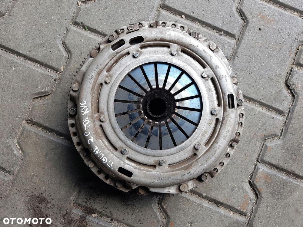 VW TIGUAN I 5N 06-15r 2.0 TDI CBA KOŁO DWUMASOWE - 1