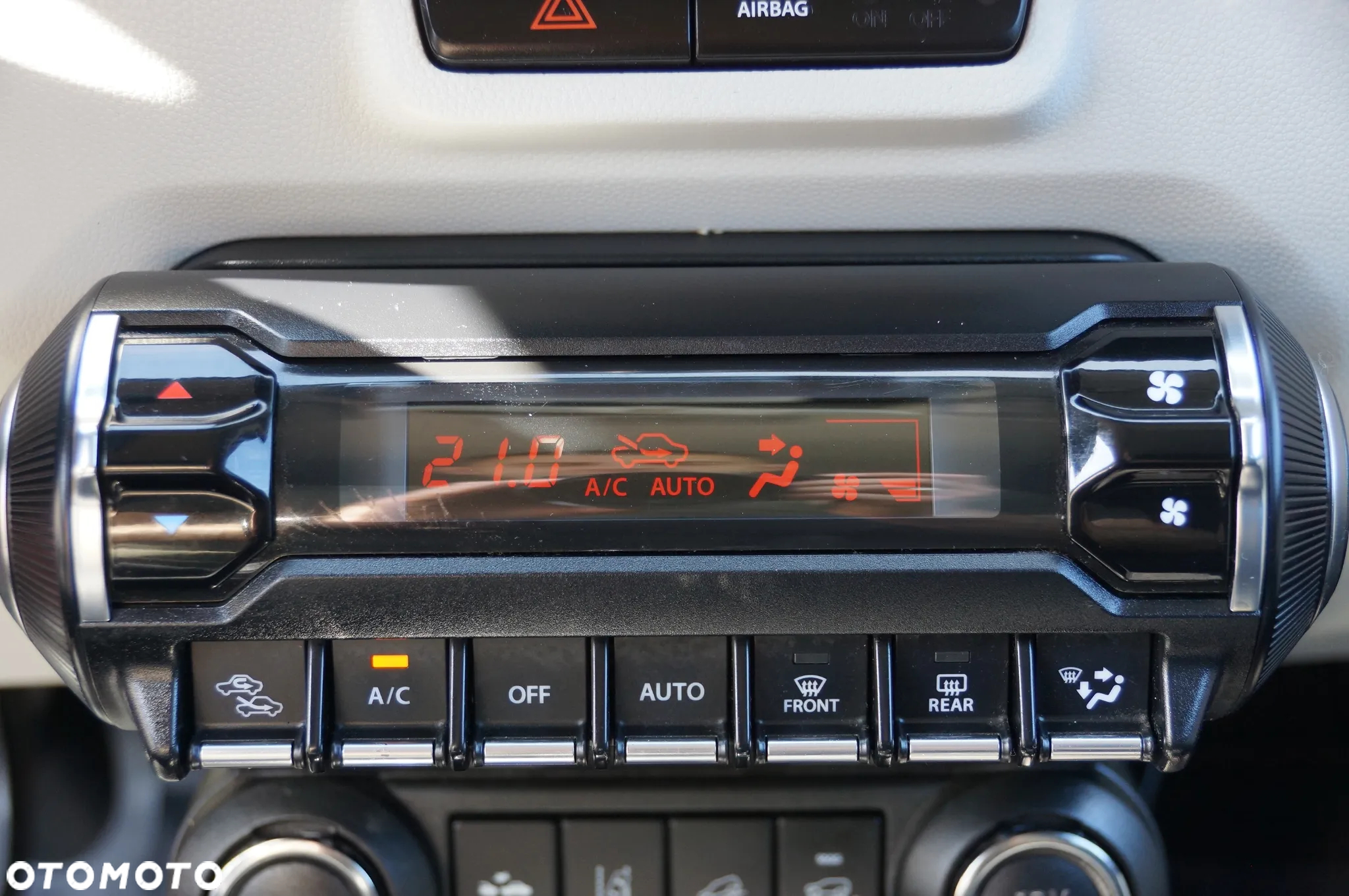 Suzuki Ignis 1.2 Premium 4WD - 18