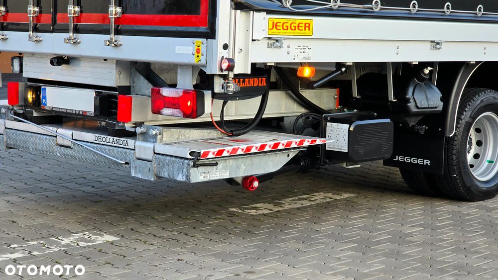 Iveco DAILY 72C18 ❗️BURTO-FIRANKA 15 PALET / DACH ZSUWANY / MAŁY PRZEBIEG / WINDA DHOLLANDIA 1000KG SLIDER / ZABUDOWA JEGGER / KABINA SYPIALNIANA / PODUSZKI PNEUMATYCZNE / XENON / FUL LED / NAVI + KAMERA COFANIA / DRZWI Z TYŁU / WEBASTO / SERWIS ASO / SALON POLSKA / NIESTPOTYKANY STAN ❗️❗️ - 23
