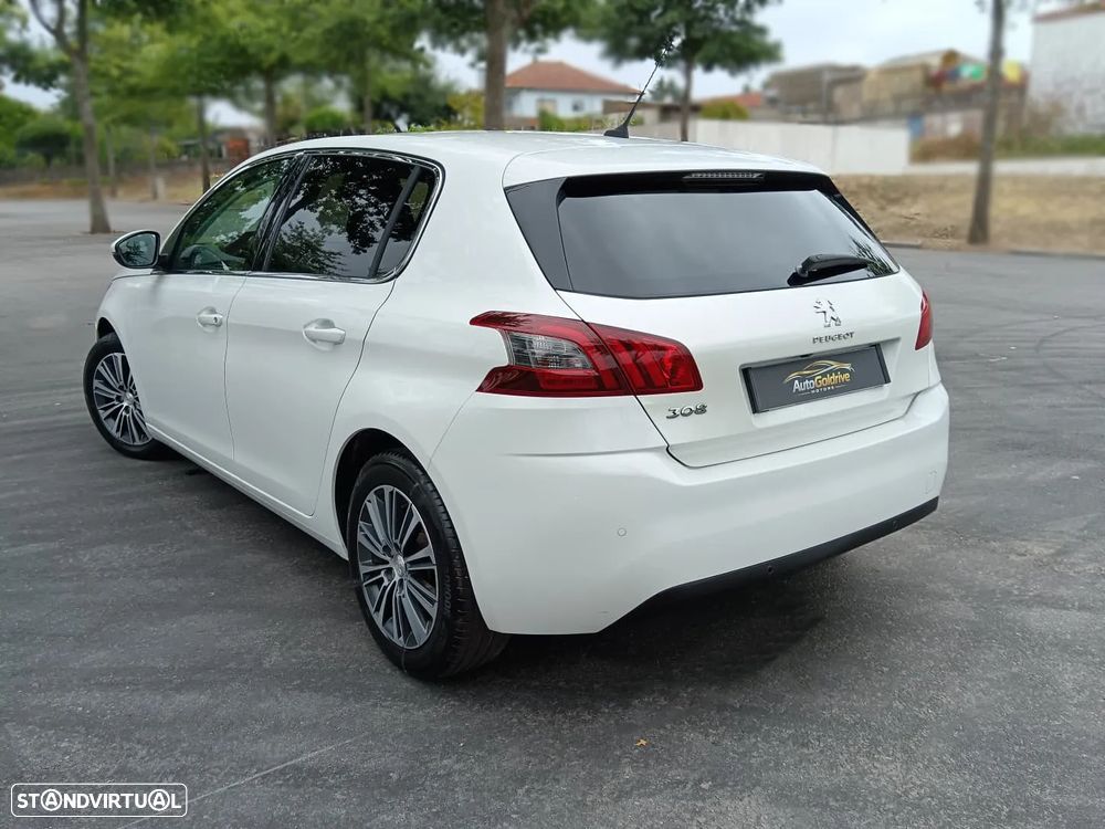 Peugeot 308 1.2 PureTech Allure EAT8 - 6