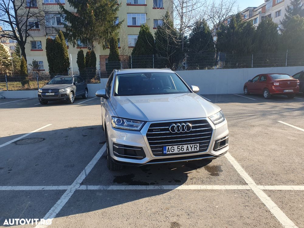 Audi Q7 - 1