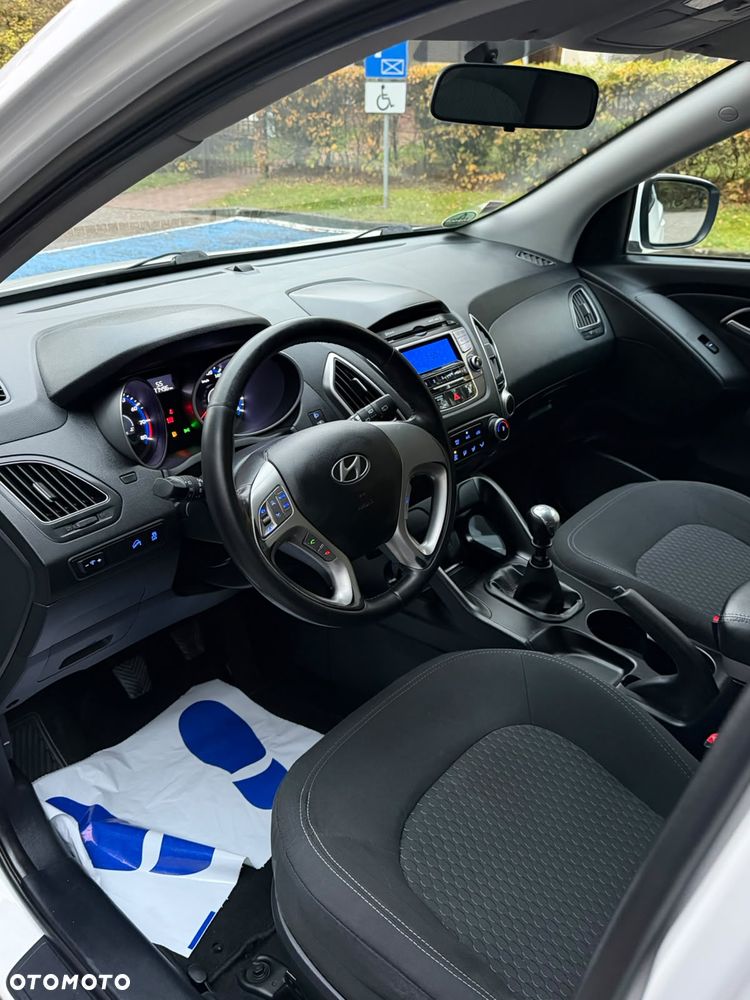 Hyundai ix35 - 12