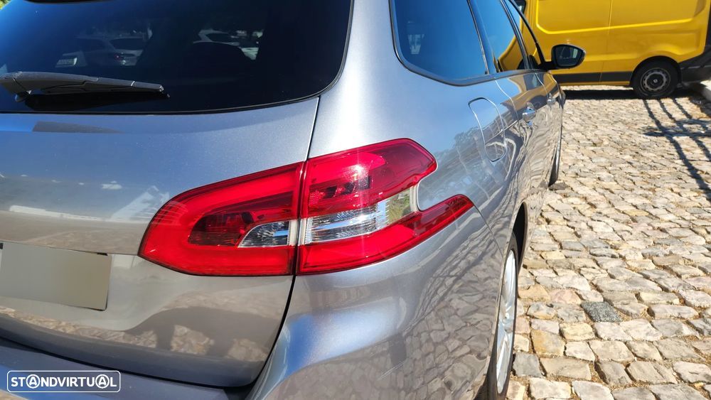 Peugeot 308 SW 1.6 BlueHDi Active - 11