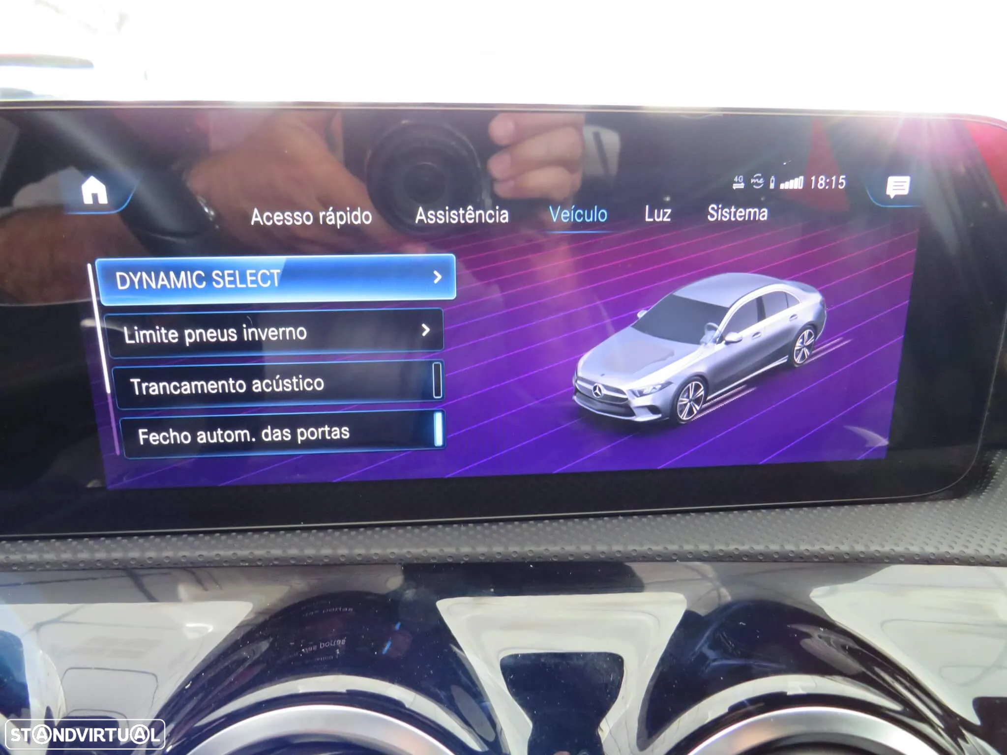 Mercedes-Benz A 250 Limousine e AMG Line - 32