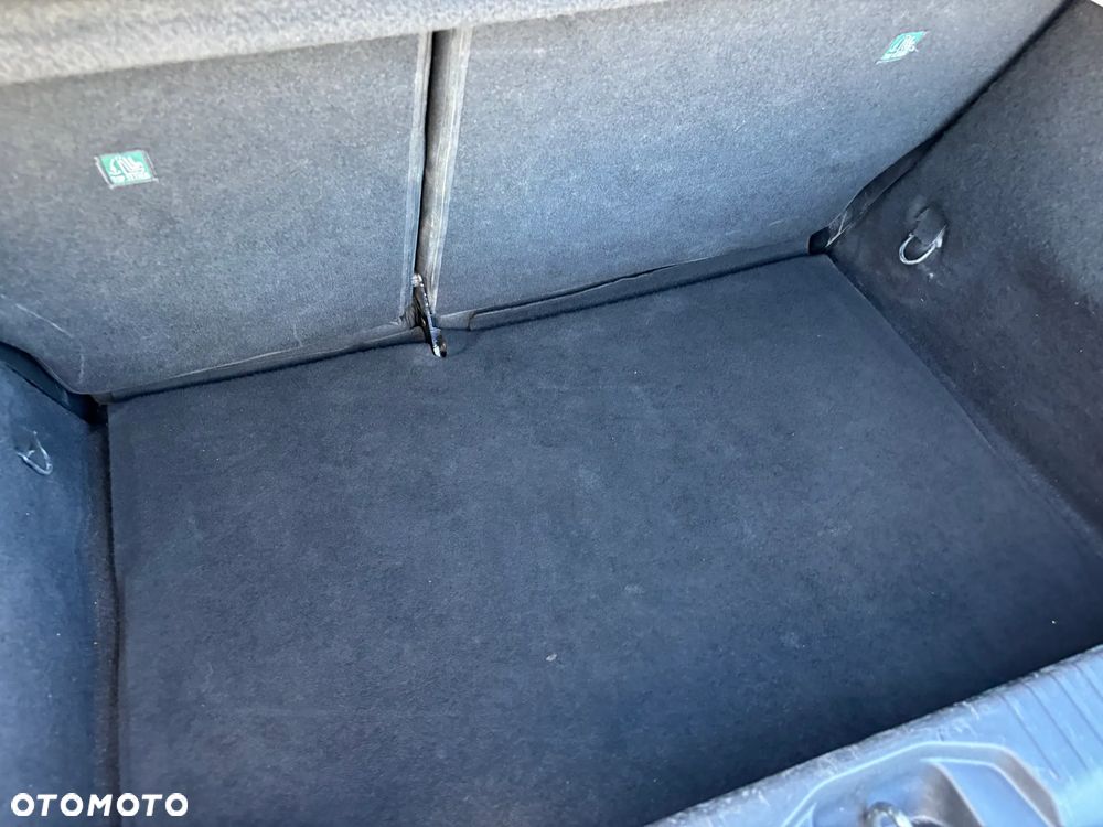Renault Clio - 26
