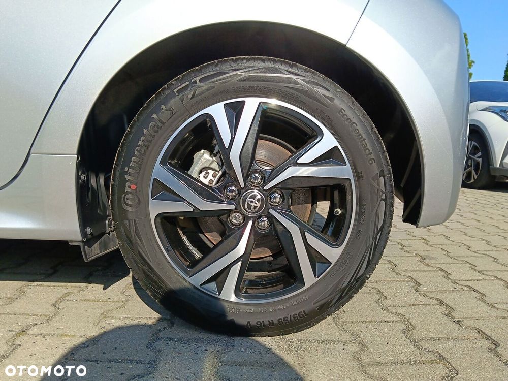 Toyota Yaris Hybrid 1.5 Style - 17