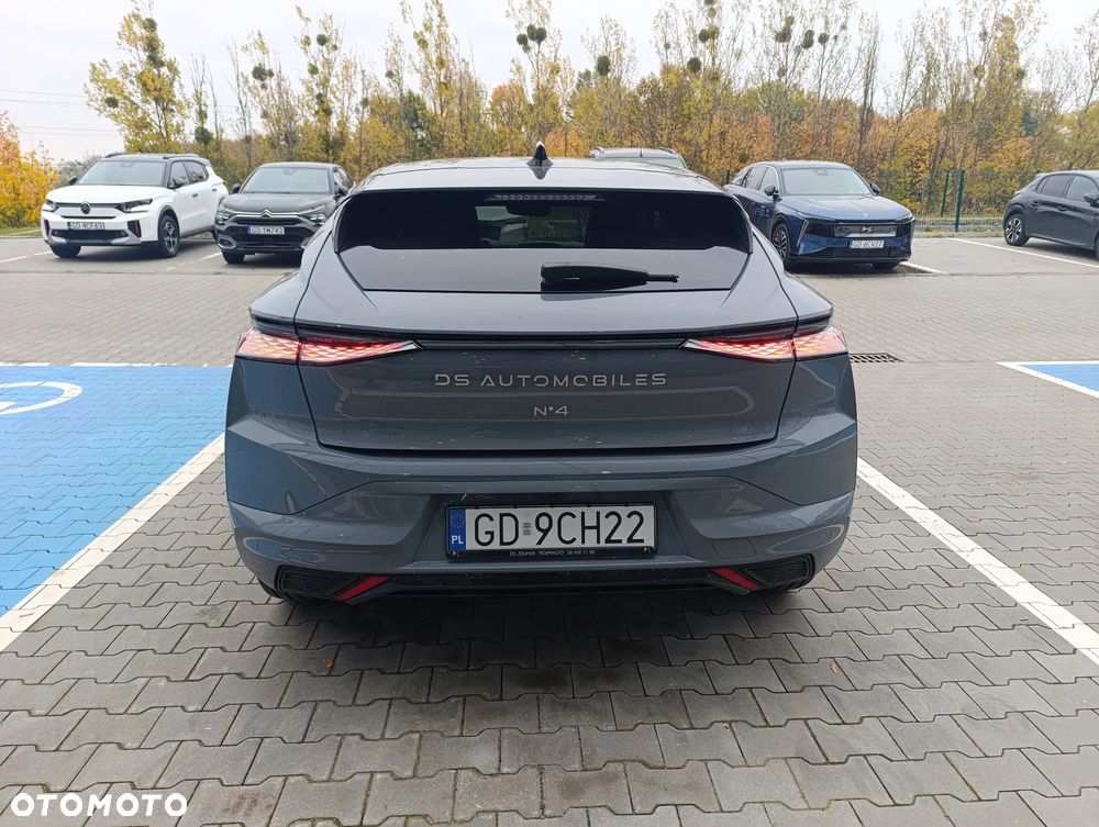 DS Automobiles N°4 - 7