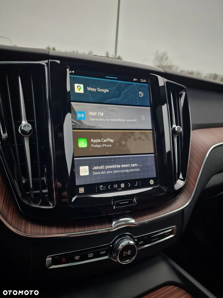 Volvo XC 60 B5 B AWD Plus Dark - 27