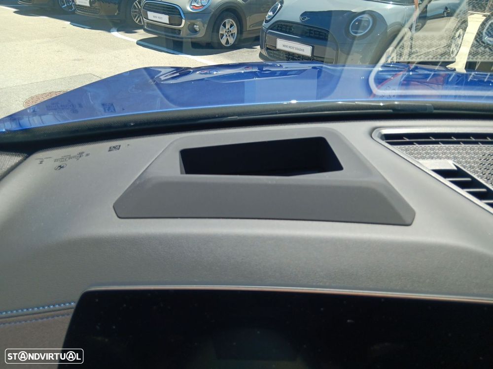 BMW iX2 eDrive20 Pack Desportivo M - 26