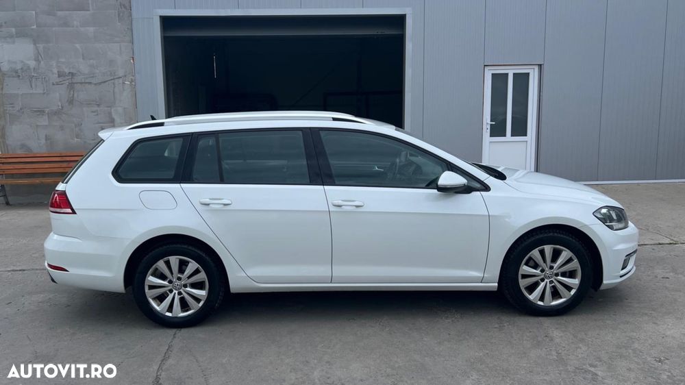 Volkswagen Golf 2.0 TDI (BlueMotion Technology) DSG Comfortline - 9