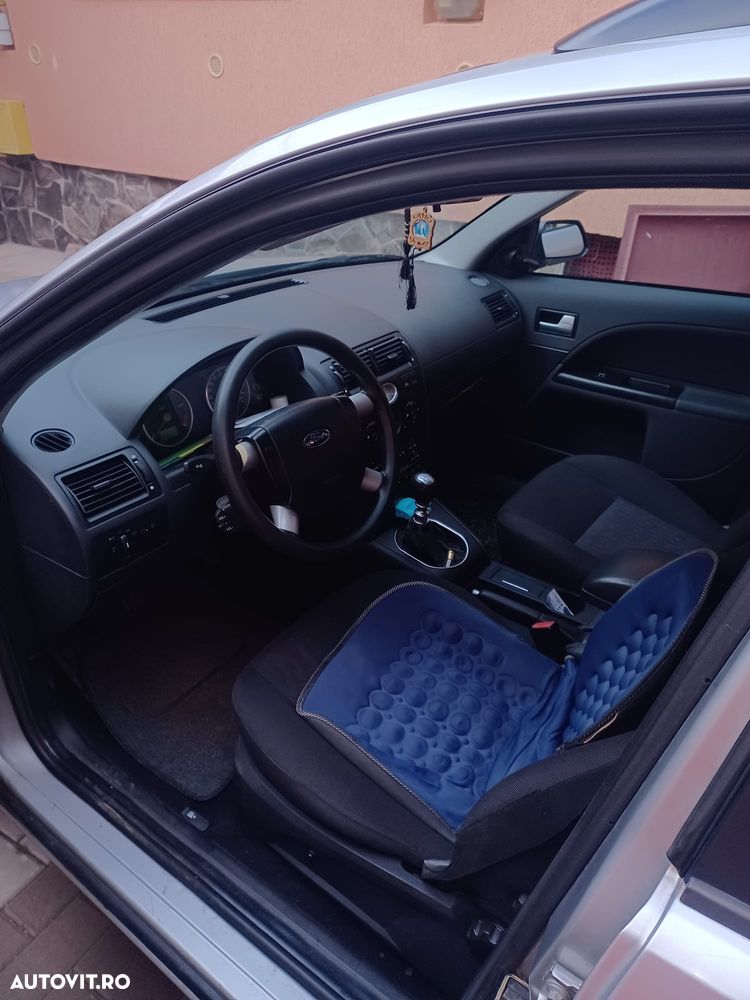 Ford Mondeo - 4
