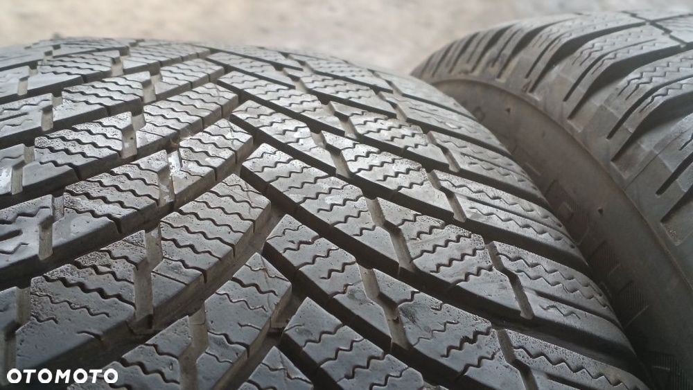 225.60.18  opony Nokian  Firestone 4 sztuki - 3