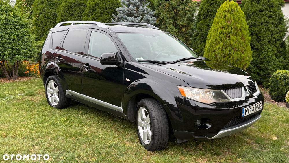 Mitsubishi Outlander 2.0 DI-D 4WD Intense - 2