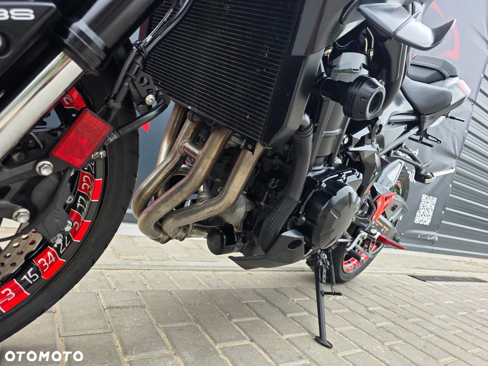 Kawasaki Z 900 - 25