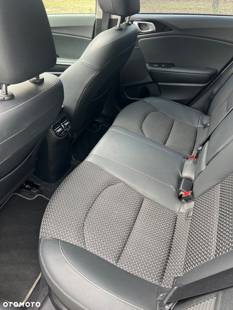 Kia Ceed - 20