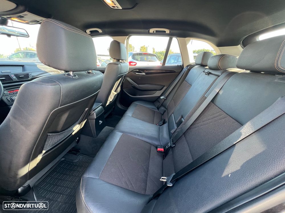 BMW X1 16 d sDrive Line Sport - 12