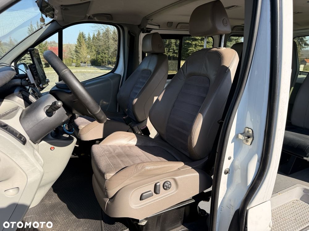 Renault Trafic - 15