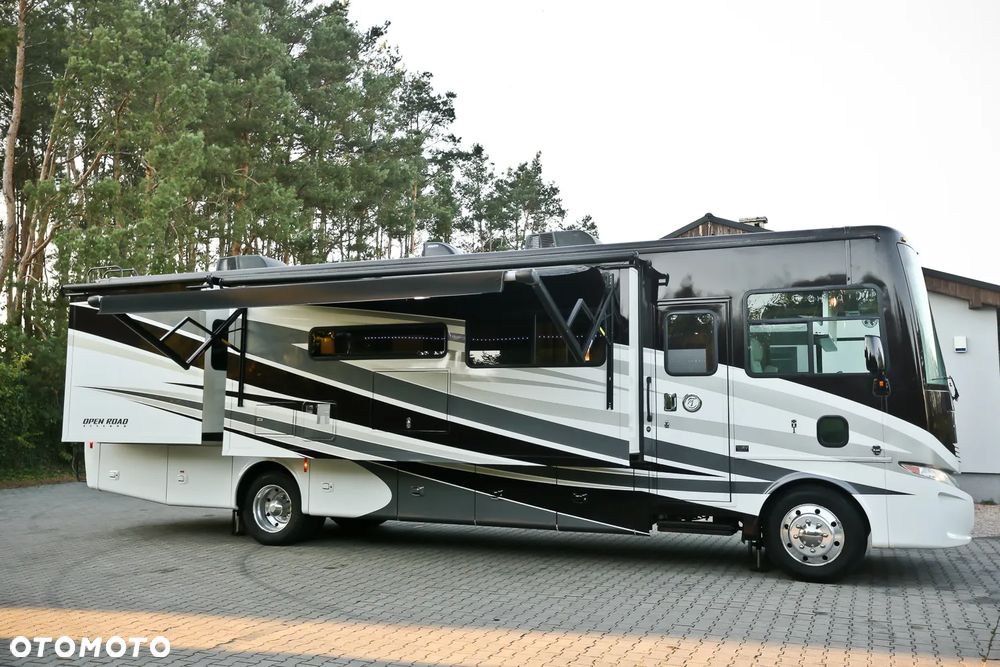 Ford F53 Tiffin - 17