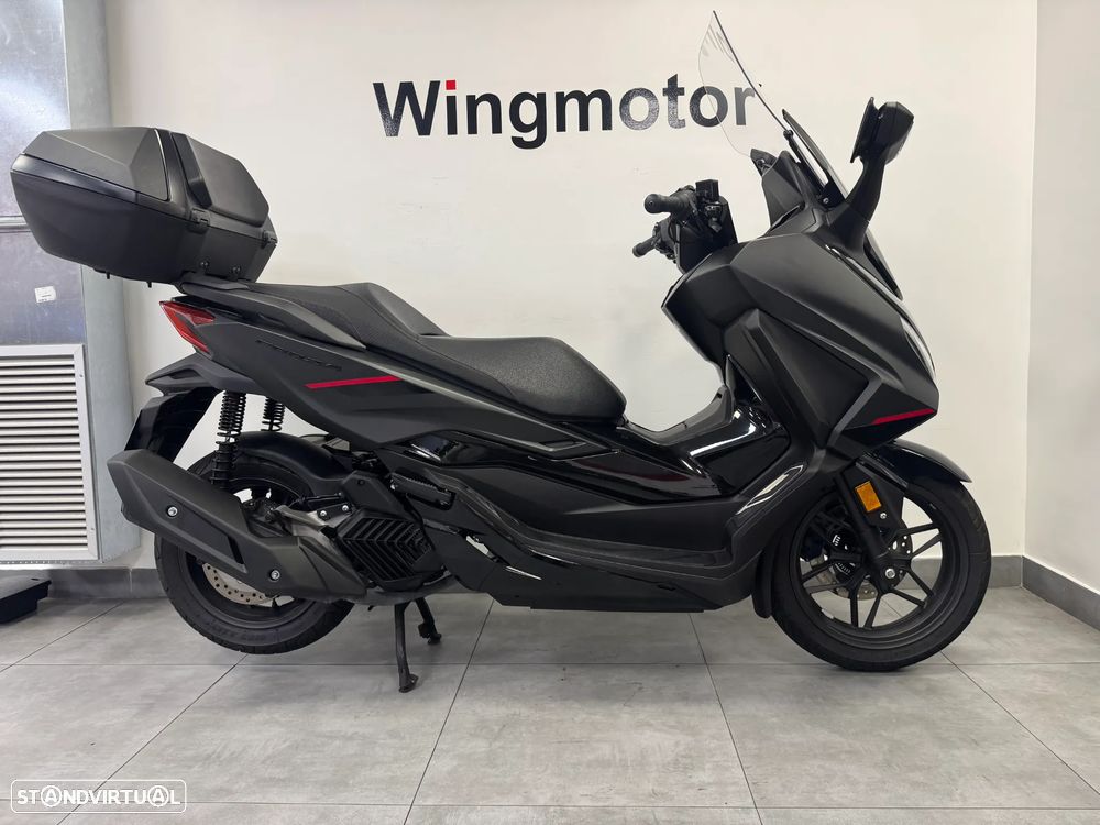 Honda Forza 125 Special Edition - 1